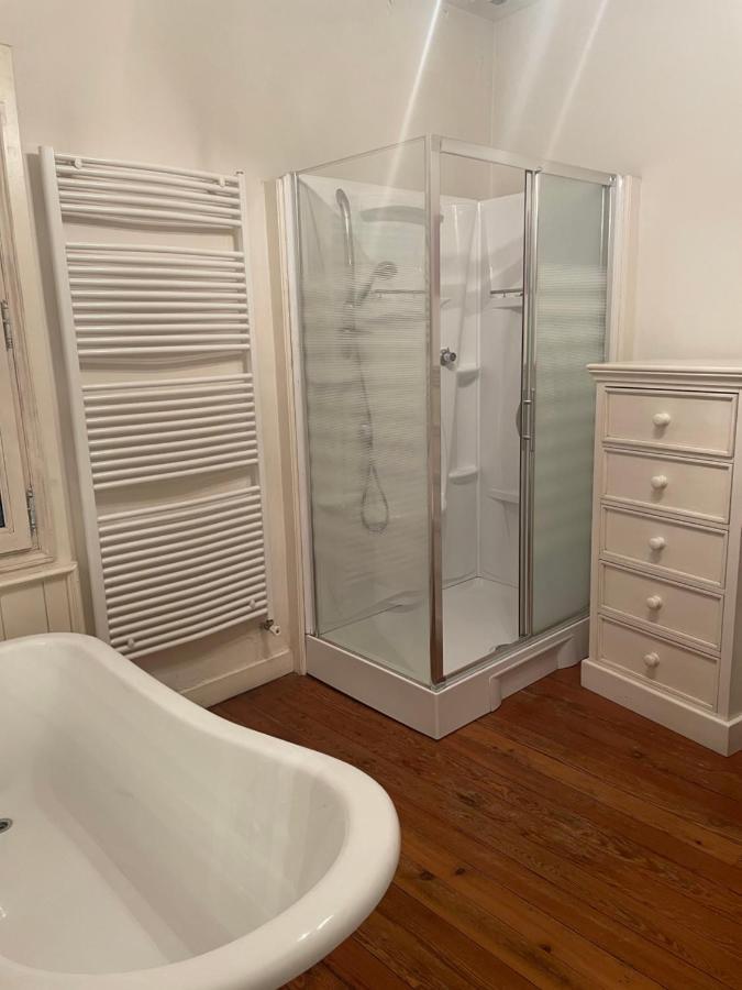 לינה וארוחת בוקר אלבי Chez Louise מראה חיצוני תמונה